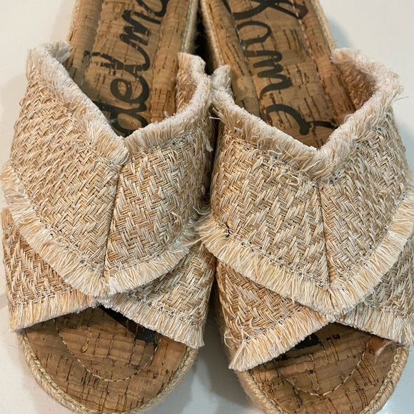 Sam Edelman slides - Picture 1 of 6